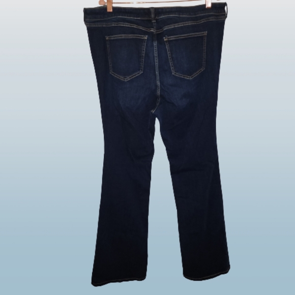 torrid #feelthefit bootcut denim - Picture 3 of 7